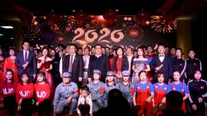 「只爭朝夕，不負韶華」河南三建集團2020新春團拜會隆重舉行！